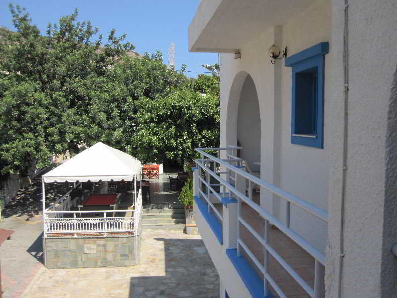 Amazones Villas Apartments Hersonissos  Exterior photo
