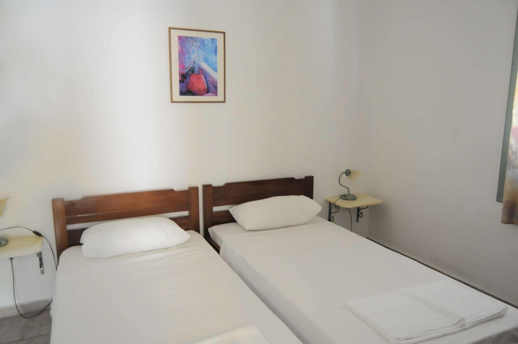 Amazones Villas Apartments Hersonissos  Exterior photo
